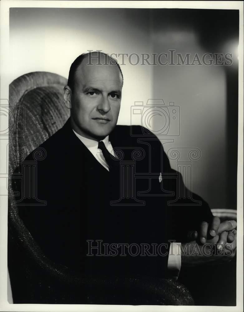 Press Photo Werner Klemperer as Col. Klink in 
