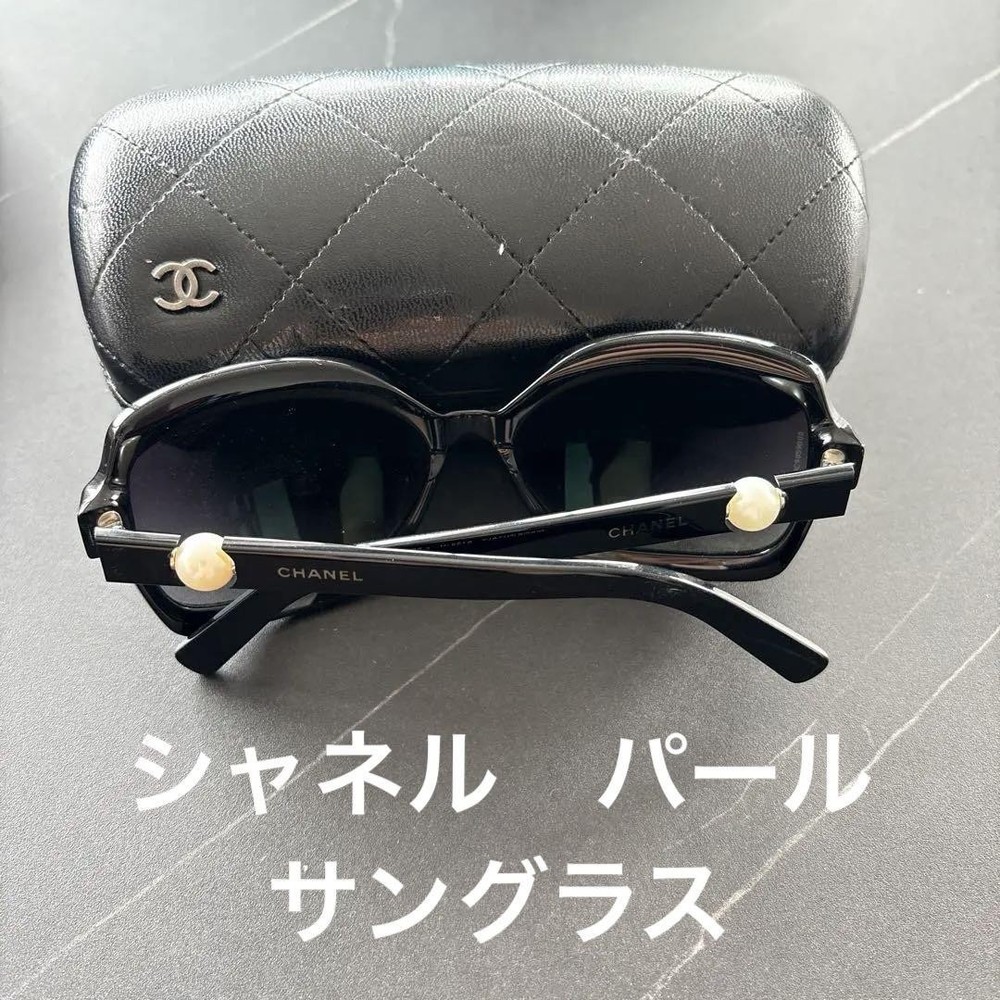 Chanel Round Black Sunglasses with Pearl Accents Logo Authentic Japan RIN