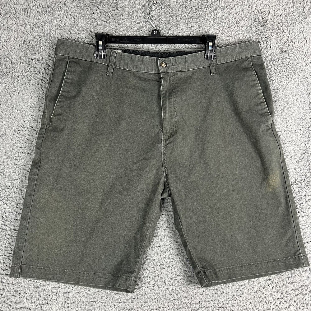Volcom Chino Mens Shorts Size 40 Gray Flat Front Pockets Logo Skate Surf Beach-d