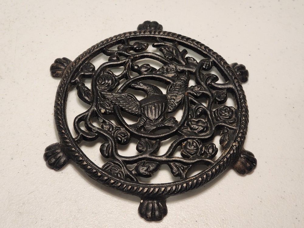 Vintage Round Cast Iron Eagle & Roses Design Trivet Kitchen Teaware Holder