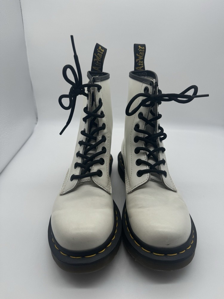 Dr Doc Martens Luana Women's Size 6  White Leather Air Wair Lace Up Combat Boots