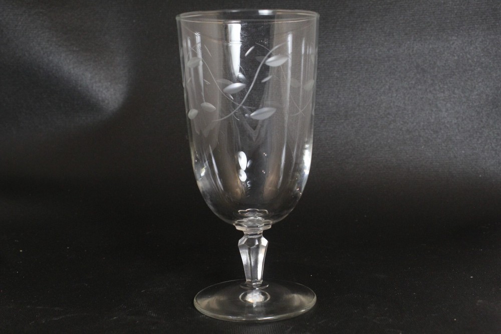 Libbey Windswept etched iced tea glass 6.75 inches tall