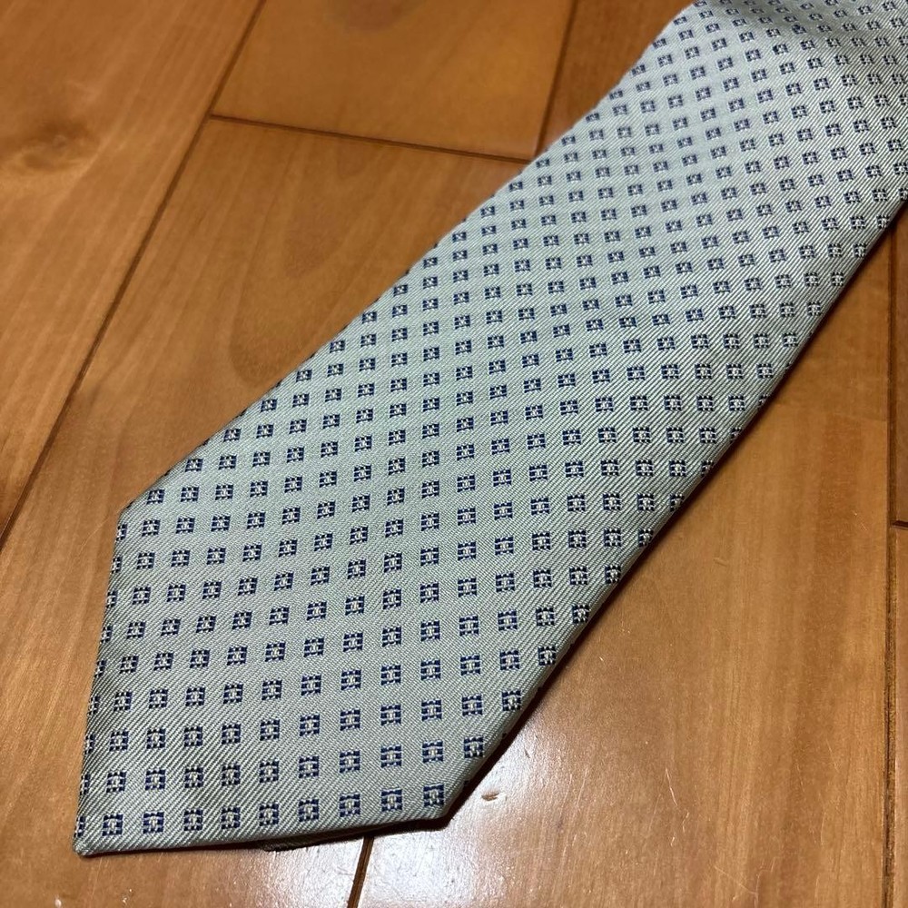 Drake's Necktie Tie All over small pattern 100% Silk Handmade in England Men's