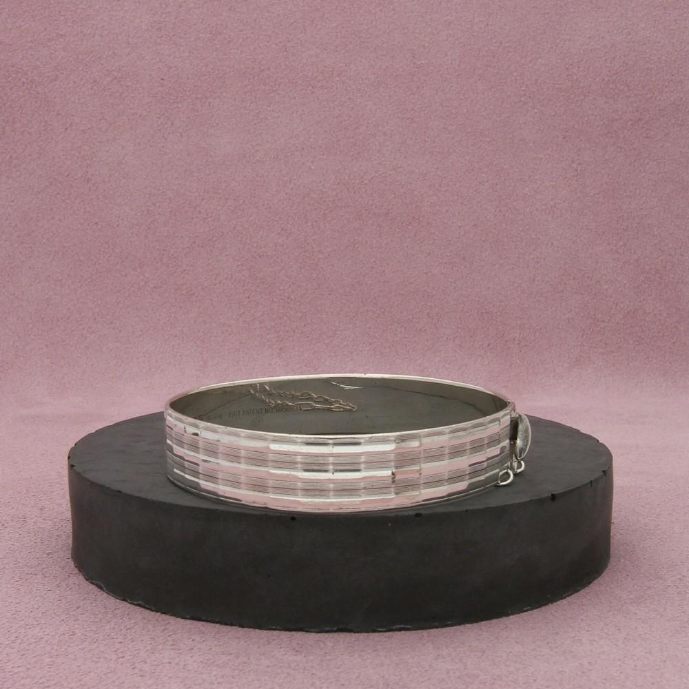 Vintage British sterling silver striped bangle bracelet 6.5 inches