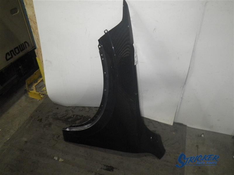 2016-2024 Volvo XC90 Left Front Fender No Charging Port 316516756 R01493050