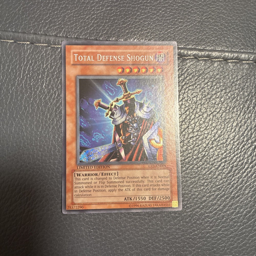 Yu-Gi-Oh TCG Total Defense Shogun 2004 Collector Tin CT1-EN001 Limited Edition