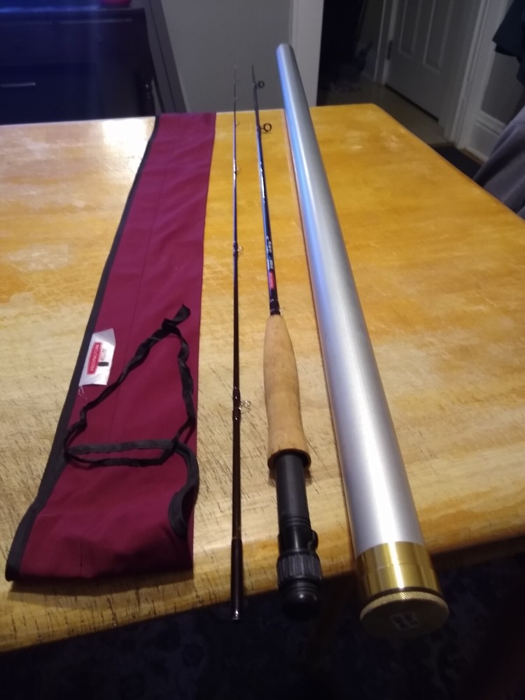 Redington Crosswater CW 805/6 8' 2pc 5/6 Wt Fly Fishing Rod W/Sleeve and Tube