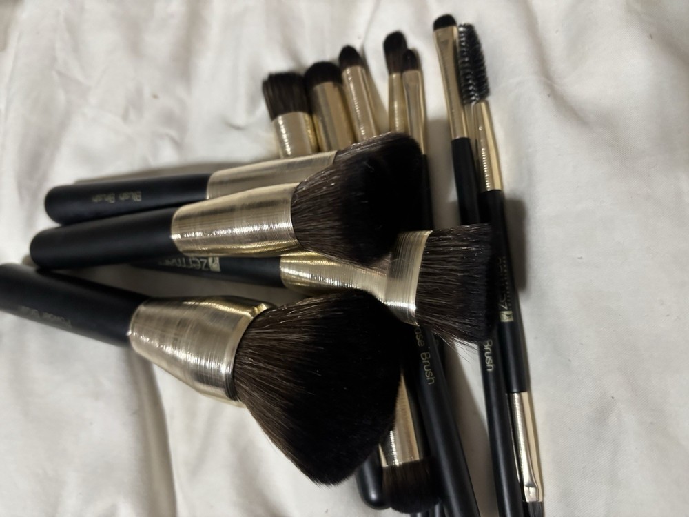 Zermat Makeup Brush 11 Set Black And Gold