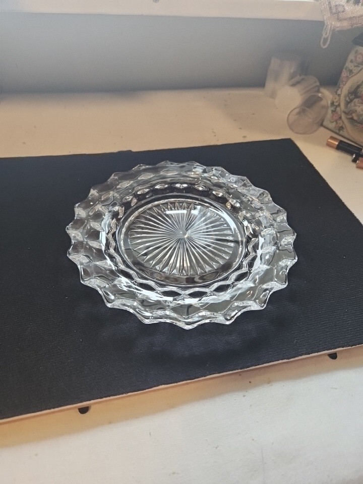 5 Vtg Fostoria American 8-1/2” Salad Plate Large Center