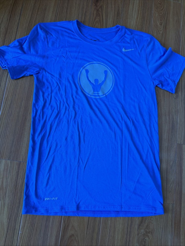 #A67 The Nike Tee Dri-Fit T-shirt  Size S