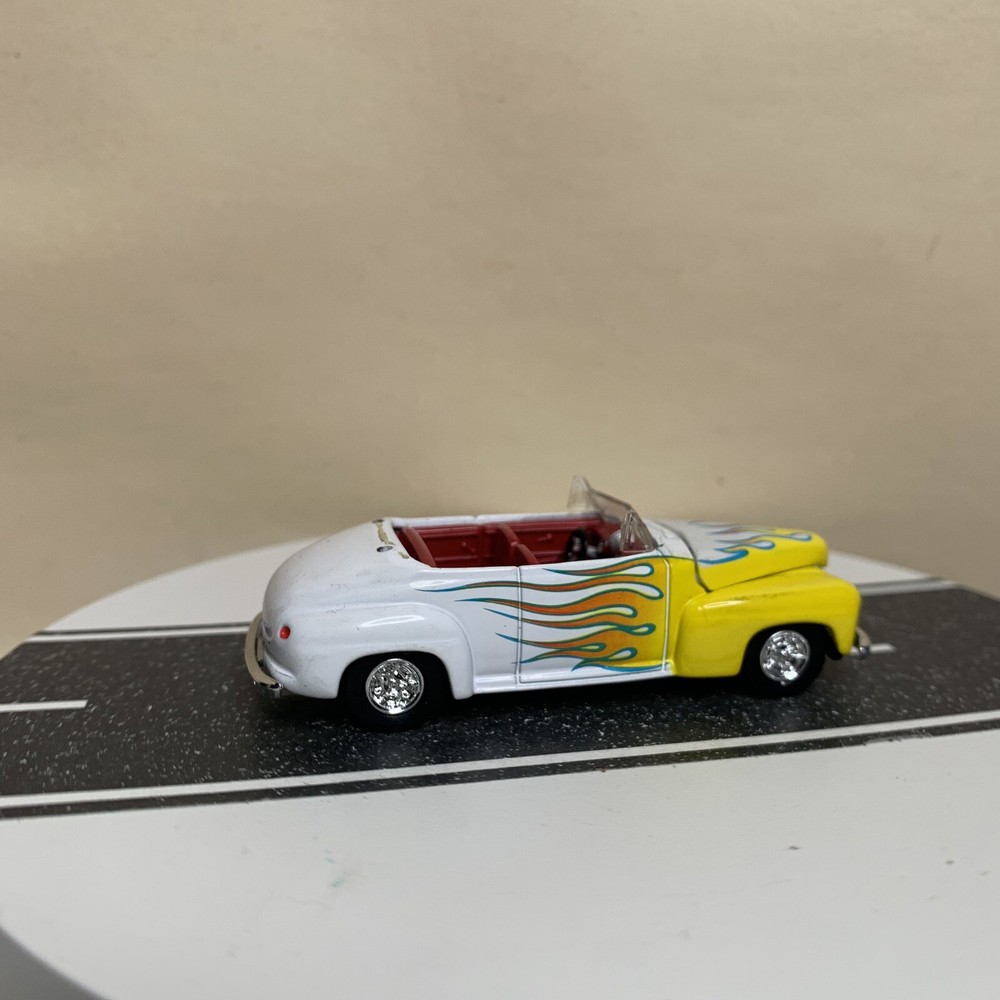 CUSTOM Hot Wheels 4 Decades Hot Rod ‘46 '47 Ford Convertible White w/Flames NM