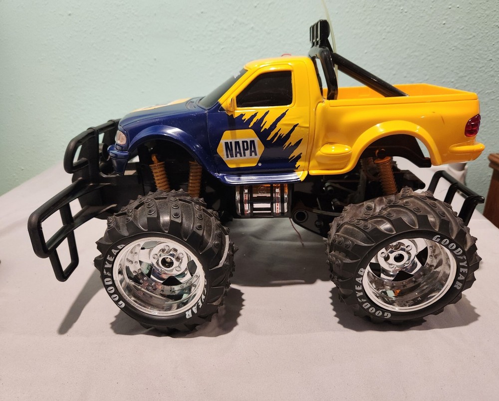 New Bright RC RARE NAPA Monster Truck