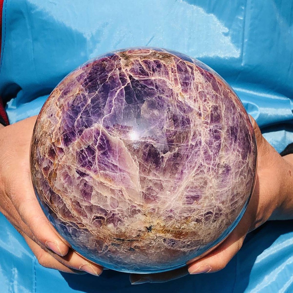 Natural 4400G Amethyst Quartz Crystal Sphere Ball for Healing and Meditation