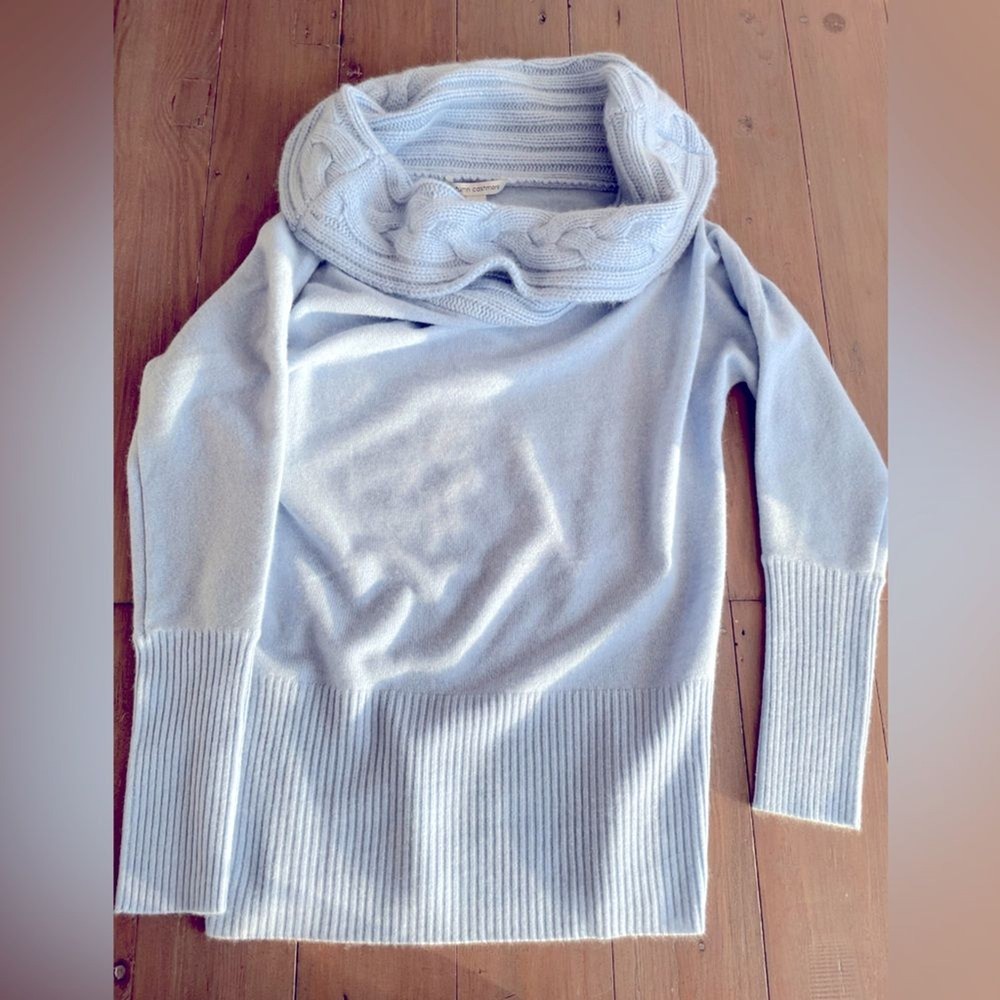Autumn Cashmere 100% cashmere baby blue turtleneck sweater NWT