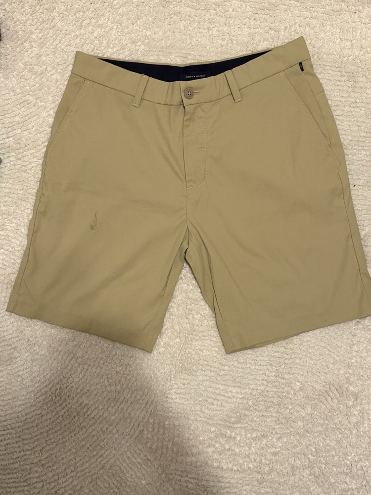 Tommy Hilfiger Mens Flex Stretch Chino Shorts Sand Khaki Size 32 9-Inch Inseam