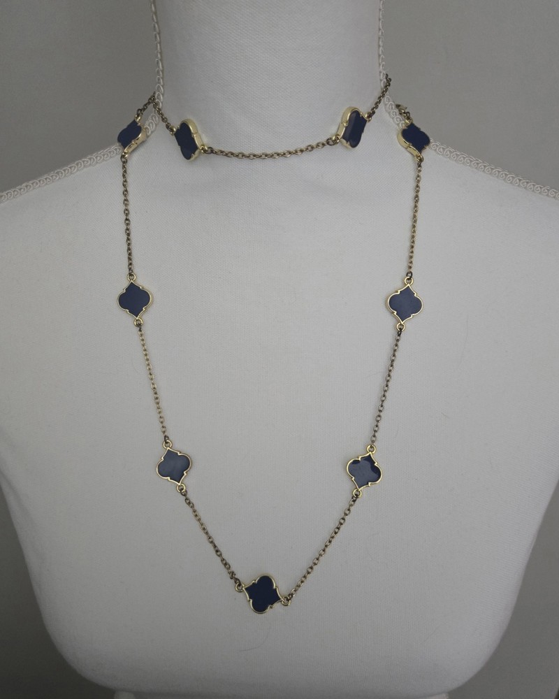 Fornash Cobalt Clover Necklace - Queen's Mood Elegant Jewelry Piece