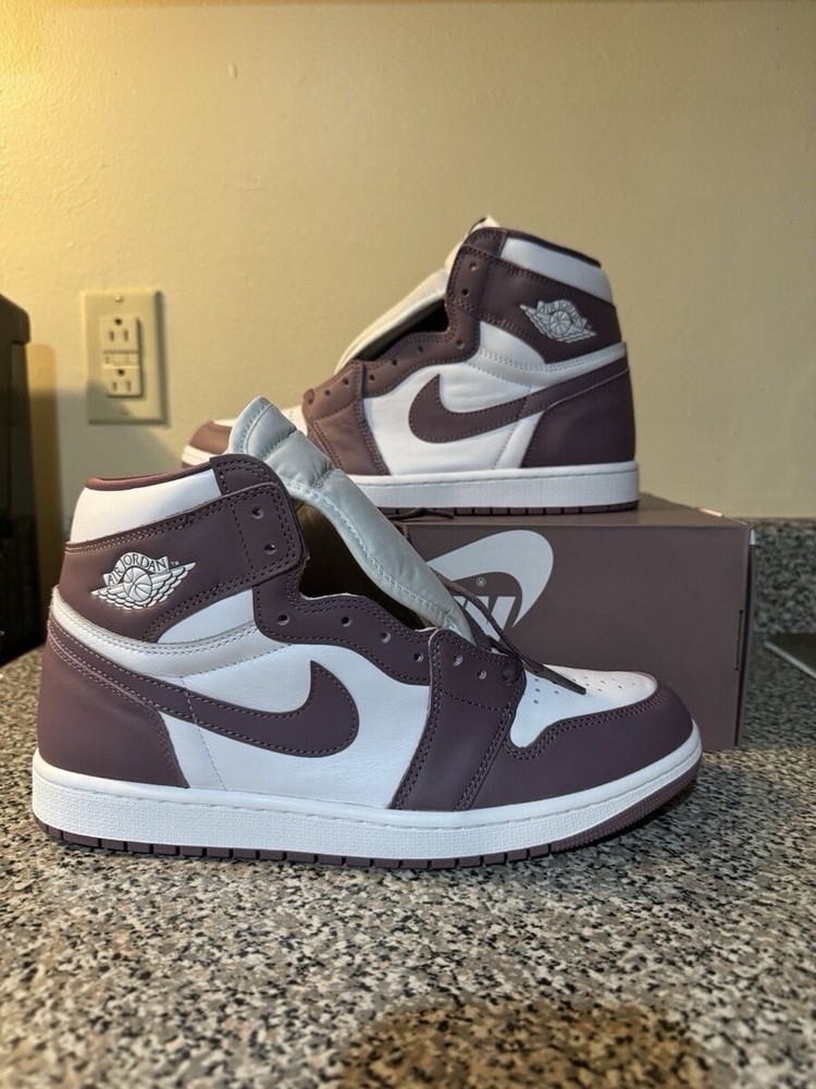 BNWT Air Jordan 1 Retro High OG Mauve DZ5485-105 US Men Size 9 | Fast Shipping