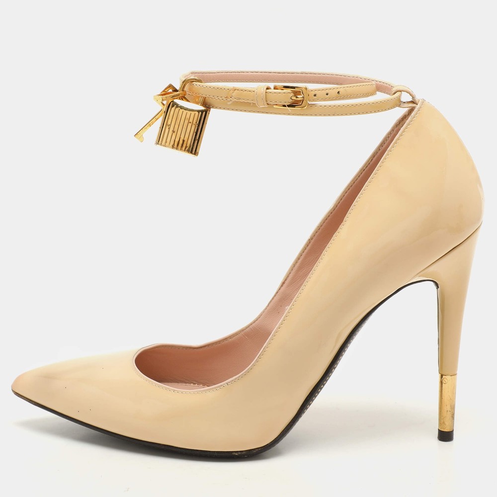 Tom Ford Light Beige Patent Leather Padlock Pumps Size 395