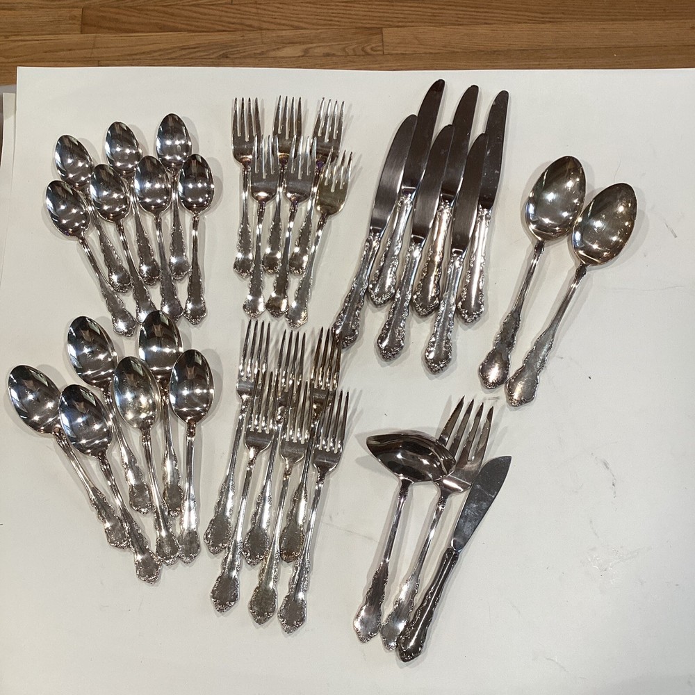 35 Pc DRESDEN ROSE Silverplate Reed & Barton Very Nice Vintage