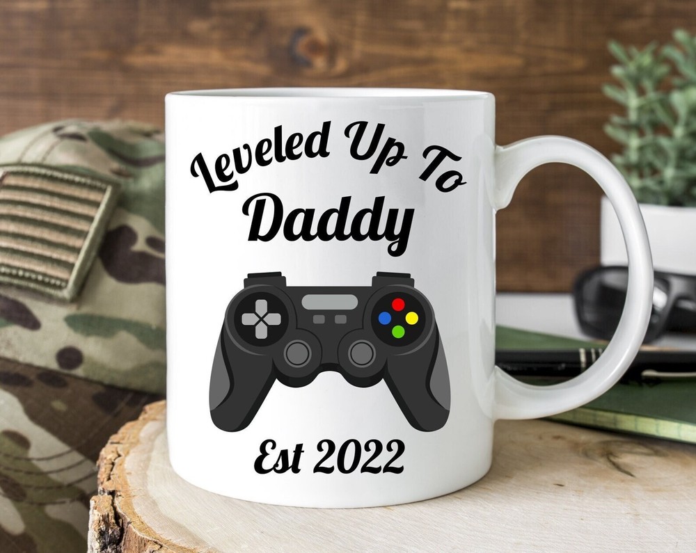 Leveled Up To Daddy Father's Day Mug - New Dad Coffee Cup Gift for Husband