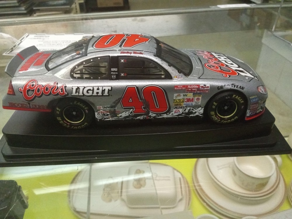 2002 Jamie McMurray Coors Light Dodge 1st Win Charlotte Raced Diecast NIB with COA