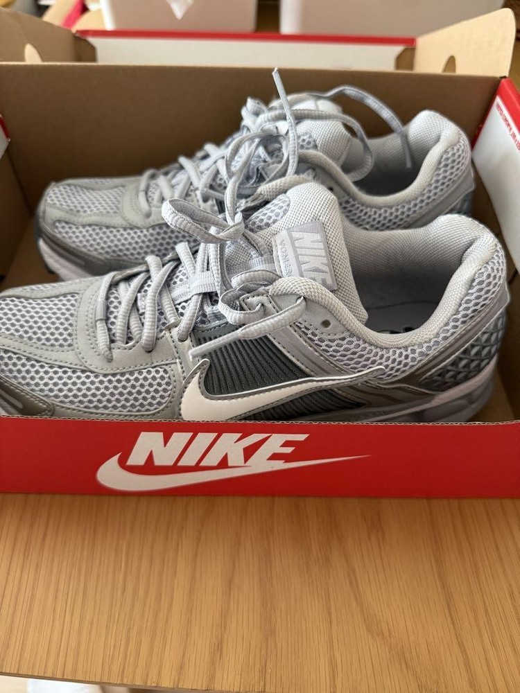 Nike Zoom Bomelo 5 Mens Size 8 US Running Shoes Used with Box