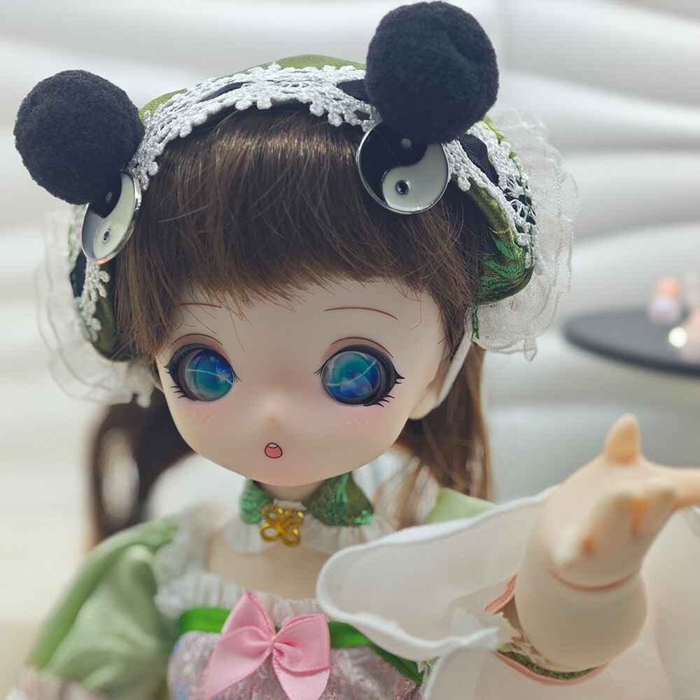 Cute 1/4 BJD SD Doll Set with Handmade Face Makeup & Cartoon Eyes-image
