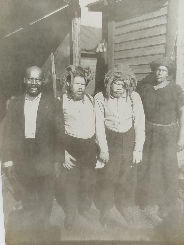 VINTAGE - PHOTO - CIRCUS SHOW - HORROR - FREAK