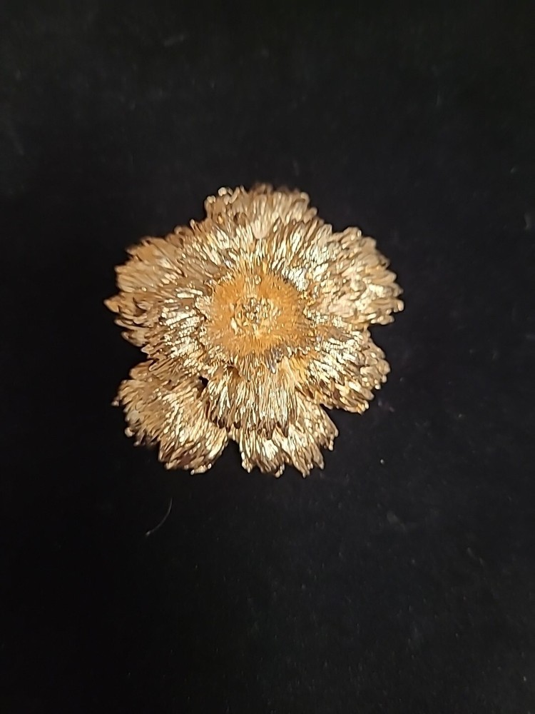 Vintage Monet Sunflower Head Brooch Pin Goldtone Floral Signed 1.90