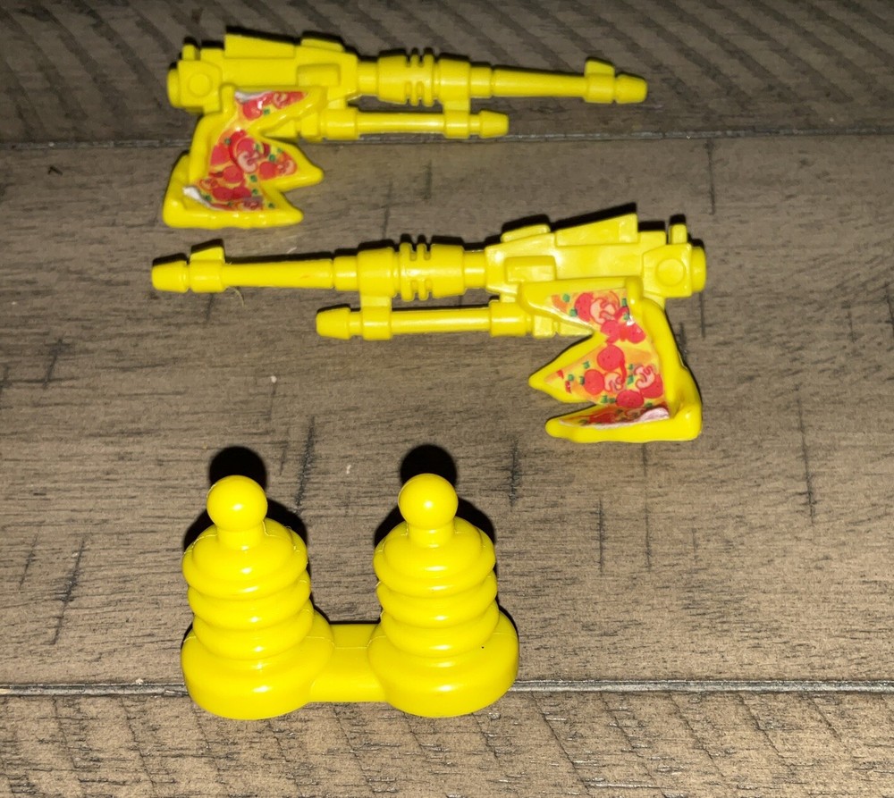 Vintage TMNT Pizza Powered Prop Ninja Turtles  Action Figure Guns & Engine Part