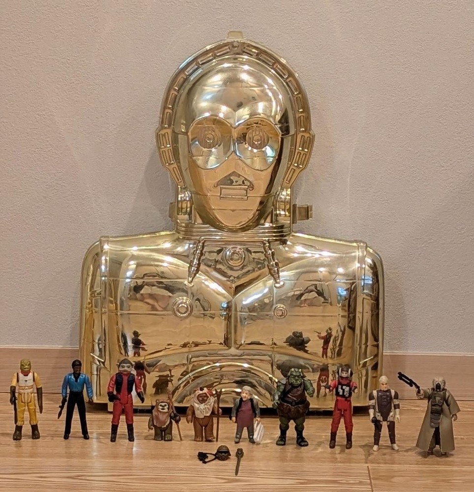 Kenner Star Wars C-3PO Figure Carrying Case and 10 Figures #054172