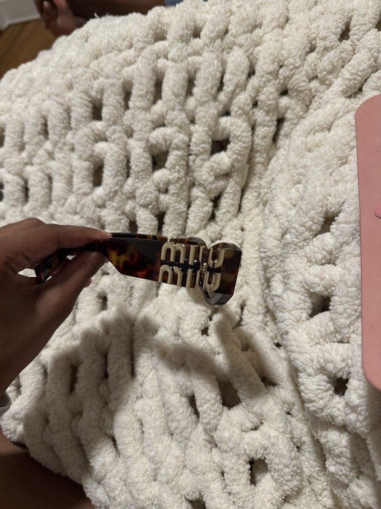 Miu Miu Cat Eye Sunglasses Tortoise Shell Frame With Case
