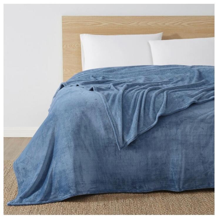 ENCLAVE PLUSH BLANKET