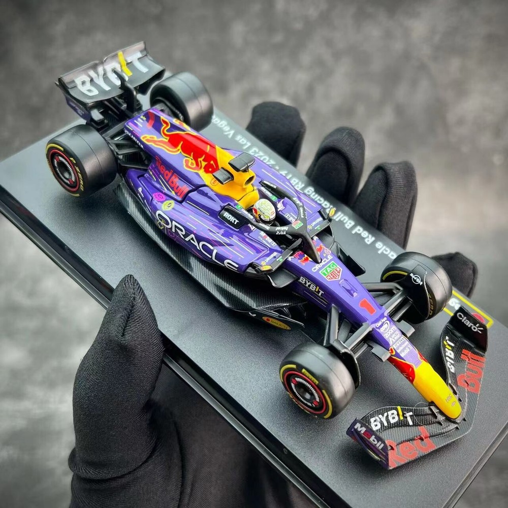 Bburago 1/43 Oracle Red Bull RB19 F1 model Las Vegas GP 2023 #1 Max Verstappen