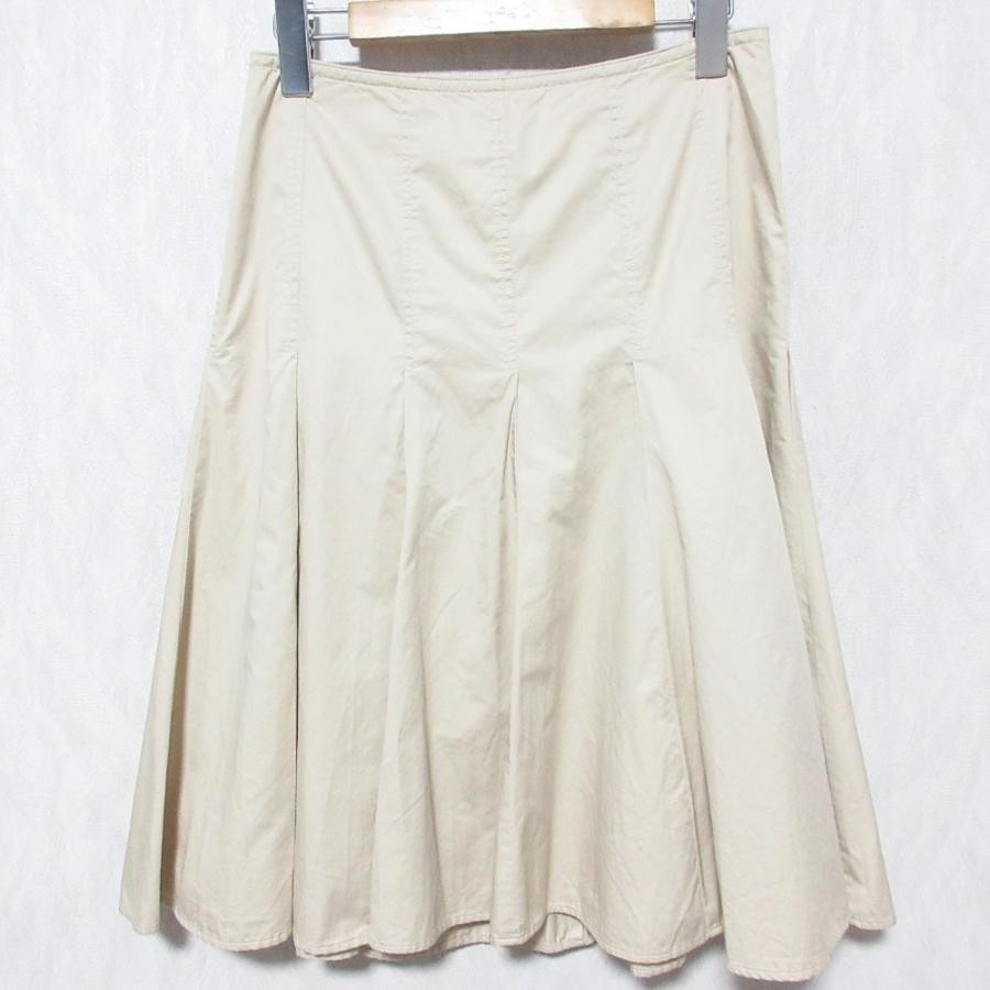 BURBERRY LONDON Tuck Flare Skirt FXA23-420-42 Size 38 Beige Good Condition