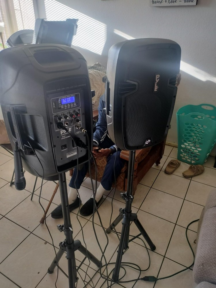 Outdoor Sound Speakers with Stand Bluetooth Wireless Portable PA System 1000W...