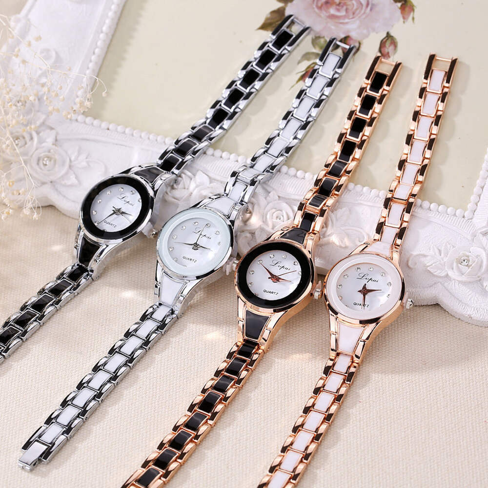 Elegant Round Dial Luxury Watch Bracelet for Women - Stylish Resin Strap