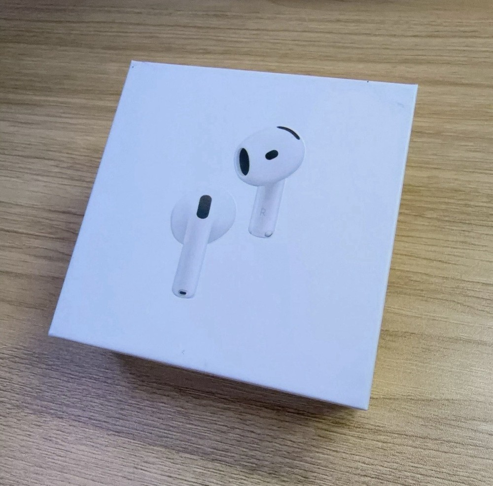Gen 4 Airpods (with Anc)