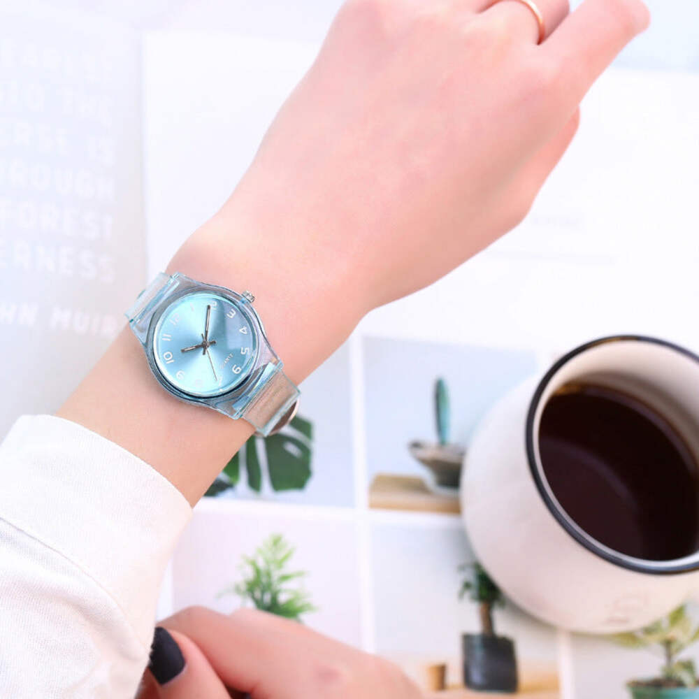Korean Style Children's Pointer Quartz Watch with Plastic Strap and Stainless St