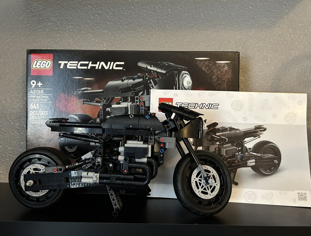 LEGO TECHNIC Batman Batcycle 42155 with Box and Instructions