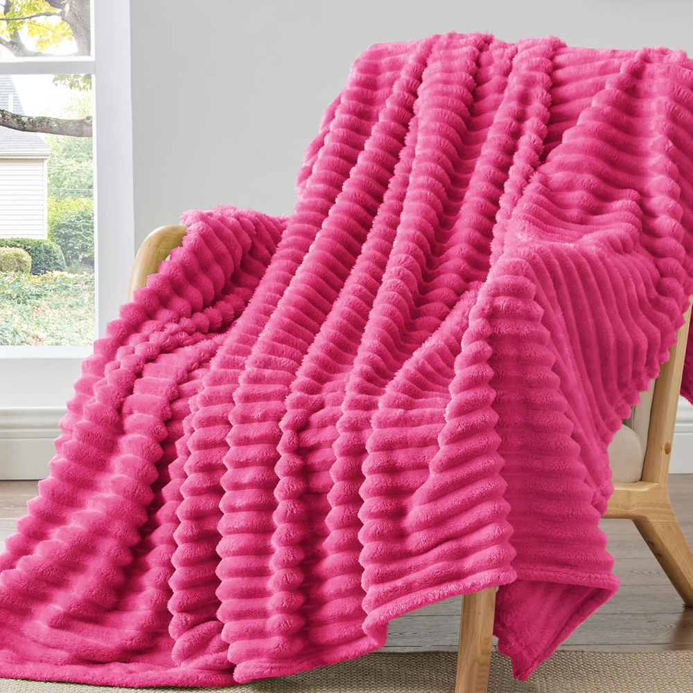 Soft Pink Fleece Throw Blanket 50x60 300GSM Cozy Decorative