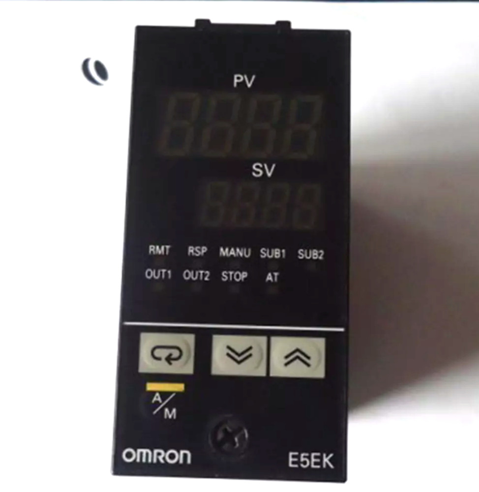 New Omron E5EK-AA203 E5EKAA203 Intelligent Controller