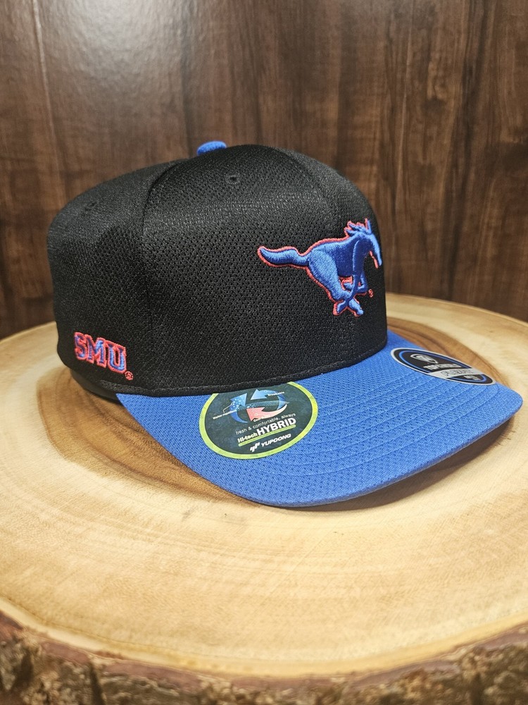 SMU Mustangs Top Of The World Stretch Fit Hat NCAA Football Cap M/L