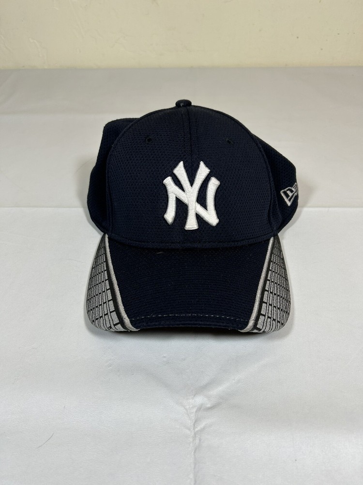New York Yankees New Era 39thirty Medium-Large Fitted Hat Cap