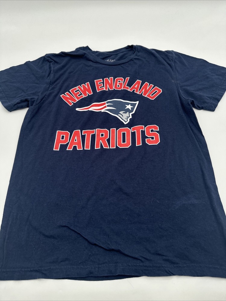 New England Patriots Graphic Print Blue T-Shirt for Men Size Medium