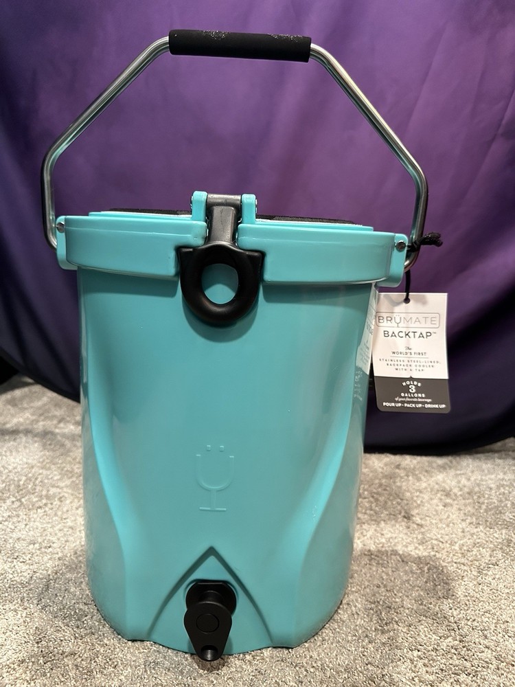 Brumate BackTap Tailgate Party Backpack Cooler in Aqua