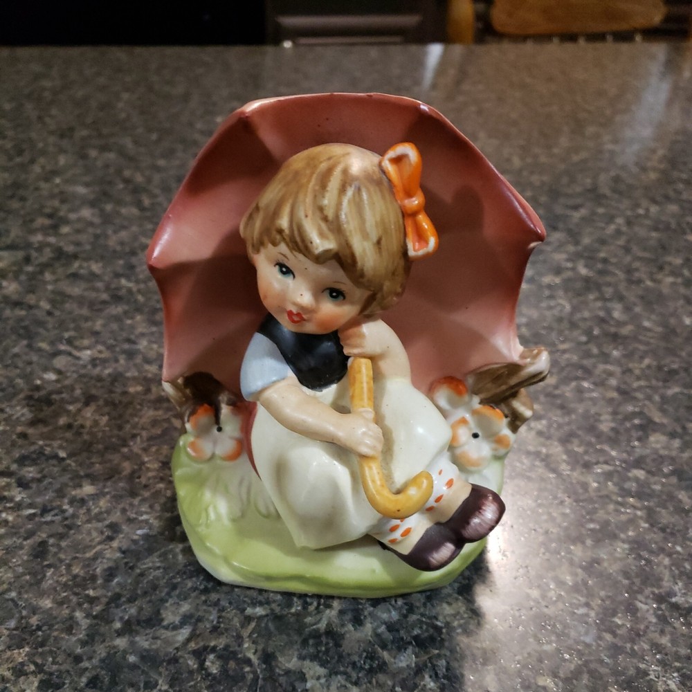 *Vintage* Arnart Sthave Hand-Painted Figurine royal crown made in Japan