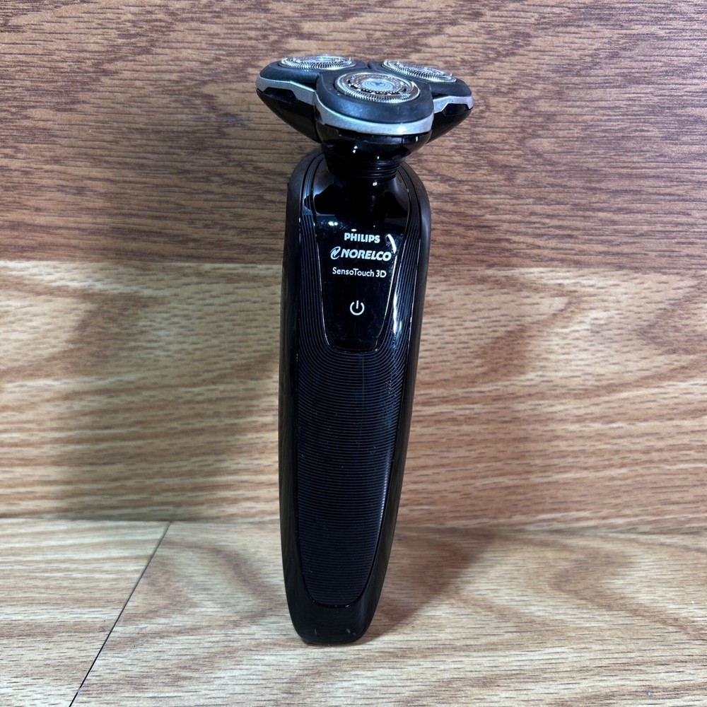 Philips Norelco Men's shaver 1255X Sensotouch3D Rechargeable Trimmer -no charger