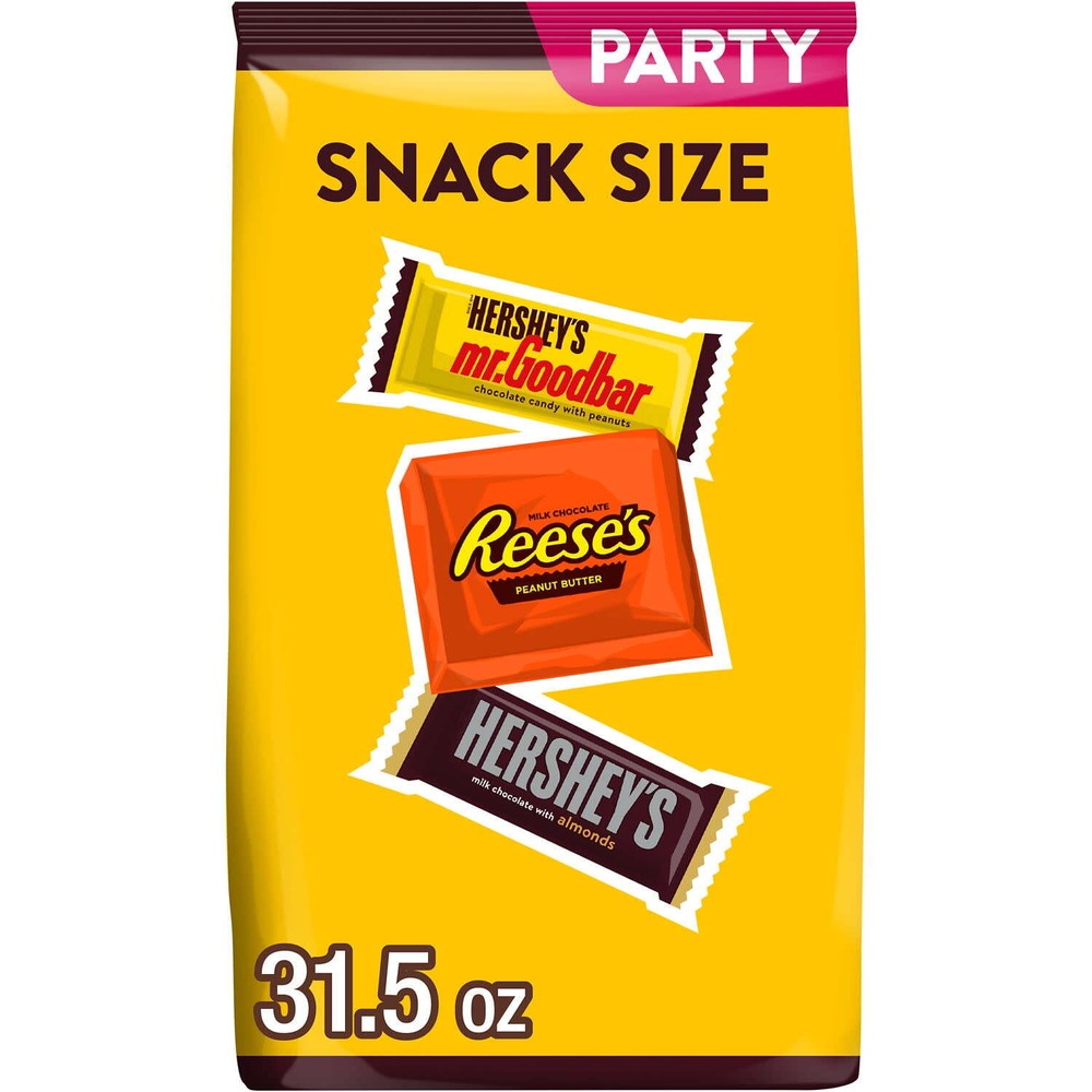 And Reese's Assorted Chocolate Flavored Snack Size Candy, Party Pack 31.5 oz