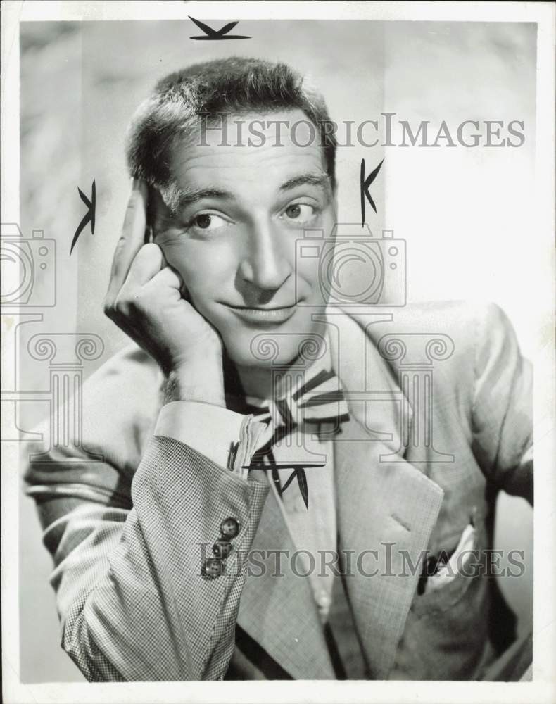 1953 Press Photo Entertainer Garry Moore - lrp99487